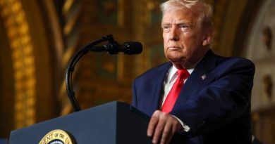 Trump ve su nivel de apoyo caer al mínimo