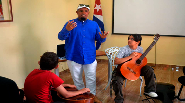 Clases magistrales y conciertos en Festival de Guitarras Edgardo Martín, en Cienfuegos