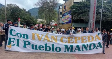 Izquierda ofrece a Colombia proyecto democrático, afirmó académico