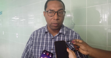 Viceministro de Salud Pública evalúa recuperación tras incendio en hospital de Cienfuegos Viceministro de Salud Pública evalúa recuperación tras incendio en hospital de Cienfuegos