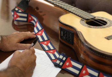 Una firma de paz contra el cerco (+Fotos)