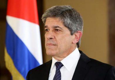 Denuncian intentos de normalizar amenazas militares contra Cuba
