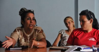 La intendente de Cruces propuso al CP Isla de Pinos como consejo popular piloto de la Red en el municipio. / Foto: Delvis Toledo de la Cruz / 5 de Septiembre