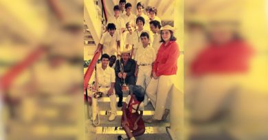 Raúl en el recuerdo de “Ismaelillo” Raúl y Vilma junto a los integrantes de la primera generación de Ismaelillo.