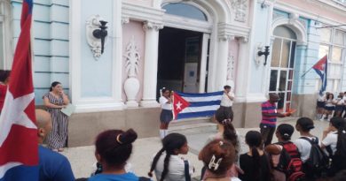 Repudian en Cienfuegos infame acusación imperialista contra Raúl Castro La Empresa Eléctrica Provincial sirvió de escenario para el acto de repudio a las nuevas calumnias del imperio.