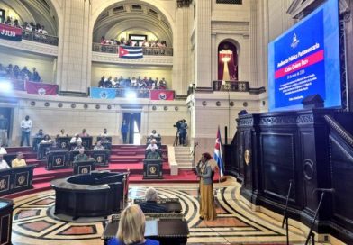 Cuba quiere Paz: Diputados alzan la voz por la soberanía desde el Capitolio (+Fotos) Cuba quiere Paz: Diputados alzan la voz por la soberanía desde el Capitolio (+Fotos)