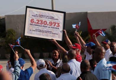 Más de 6 millones de cubanos dieron su firma por la Patria