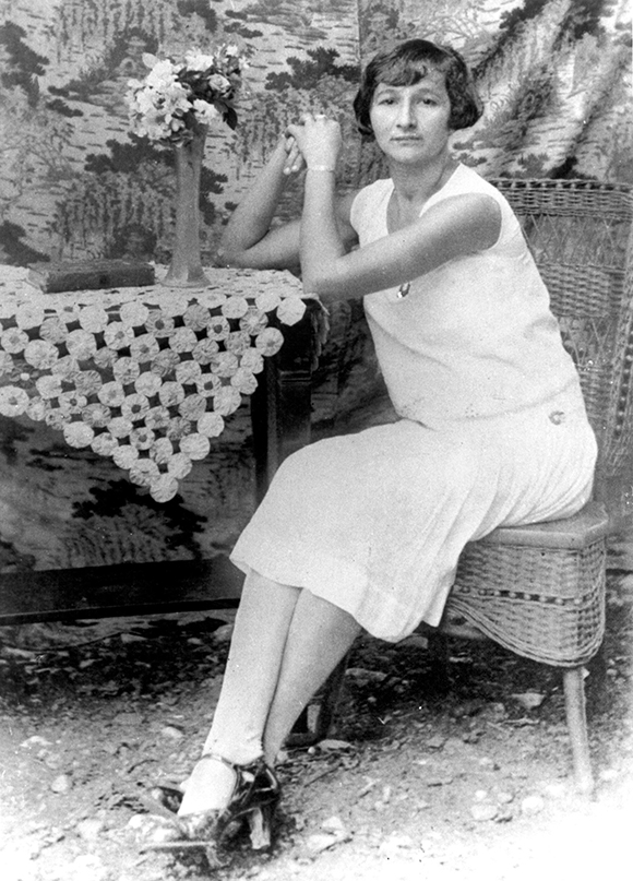 Lina Ruz en Birán. / Foto: Sitio Fidel Soldado de las Ideas