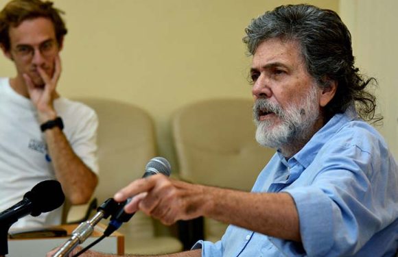 Como un llamado a la unidad a través del diálogo, especialmente en el ámbito cultural, comenzó hoy en la Universidad de La Habana (UH) el taller “Cultura y Revolución, a 65 años de Palabras a los Intelectuales”. /Foto: ACN