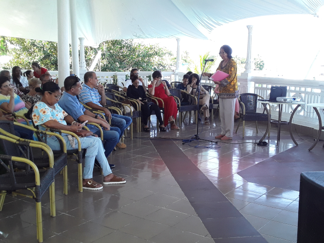 La M.Sc. Yarina de la Caridad Soto Herrera, delegada del Citma en Cienfuegos, elogió la labor de investigadores y trabajadores de la provincia en pos de la sostenibilidad. / Foto: Yudith Madrazo Sosa / 5 de Septiembre