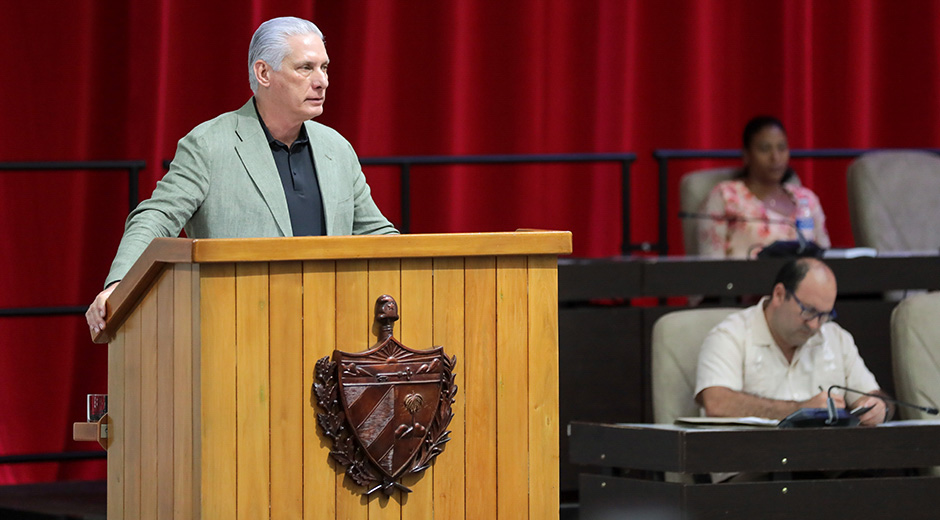 Miguel Díaz Canel Bermúdez, presidente de la República, durante su intervención en la tercera Sesión Extraordinaria de la Asamblea Nacional del Poder Popular en su X Legislatura. Foto: Abel Padrón Padilla/ Cubadebate