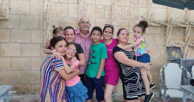Padres de la Termoeléctrica de Cienfuegos: Herminio Cepero Gálvez Cepero junto a su familia. / Foto: Cortesía del entrevistado