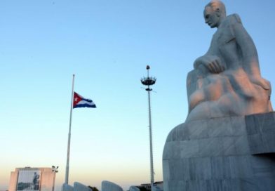 Declara Presidente cubano Duelo Oficial, con motivo del fallecimiento del Comandante de la Revolución Ramiro Valdés Menéndez Declara Presidente cubano Duelo Oficial, con motivo del fallecimiento del Comandante de la Revolución Ramiro Valdés Menéndez