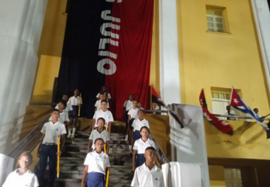 Desde Santiago, un asalto de amor a la historia Patria y al presente Desde Santiago, un asalto de amor a la historia Patria y al presente