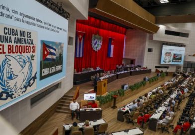 Primer Ministro actualiza al Parlamento cubano sobre la implementación de las Transformaciones Económicas y Sociales Primer Ministro actualiza al Parlamento cubano sobre la implementación de las Transformaciones Económicas y Sociales