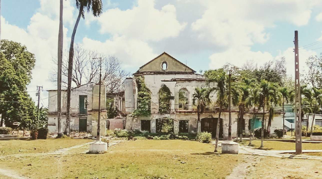 El inmueble fue una de las diez casas-viviendas señoriales reconocidas en la provincia de Cienfuegos entre los siglos XIX y XX. / Fotos y diagramación: Delvis Toledo de la Cruz / 5 de Septiembre