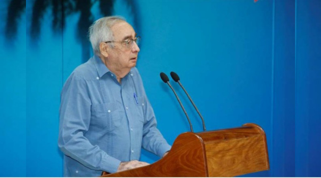 Raúl Roa Kourí, destacado diplomático y embajador cubano.