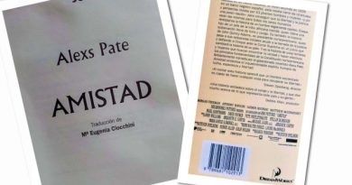 La primera edición de la novela en español fue lanzada en 1998, por Plaza & Janés Editores. / Fotocopia: Delvis Toledo de la Cruz / 5 de Septiembre