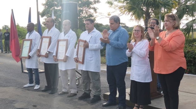 A 150 años de su muerte, Cienfuegos recuerda al Inglesito (+Galerías) A 150 años de su muerte, Cienfuegos recuerda al Inglesito (+Galerías)
