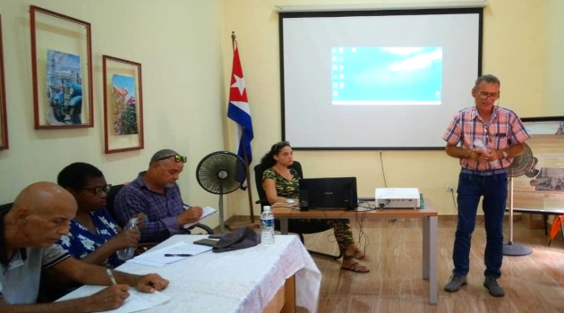 Cienfuegos por el equilibrio del mundo Dr.C Pedro Arturo Muñoz Oramas, profesor de la Universidad de Cienfuegos Carlos Rafael Rodríguez, enalteció el pensamiento militar de José Martí. / Foto: Tay Toscano