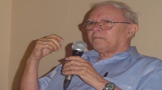 Julio García-Espinosa: relevante cineasta, afilado ensayista