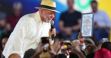 Lula mantiene ventaja sobre Flávio Bolsonaro en intenciones de voto para las presidenciales