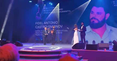 Entregan en Moscú el premio mundial “Al Servicio de la Humanidad” Entregan en Moscú el premio mundial “Al Servicio de la Humanidad”