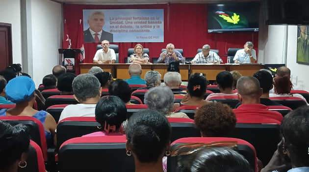 Cienfuegos honra a Humberto Miguel Fernández Autoridades políticas y gubernamentales de la provincia estuvieron presentes en el VIII Evento Humberto Miguel Fernández in memoriam. / Foto: Yudith Madrazo Sosa / 5 de Septiembre