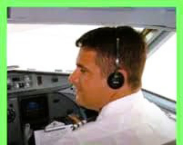 Experimentado piloto Diego “Tatín” López habla de las ventajas del nuevo sistema antineblina./ Foto: Tomada de Internet