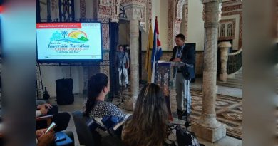 Sesiona en Cienfuegos Foro de Inversión Turística