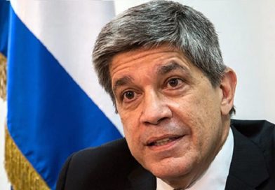 Fernández de Cossío: bloqueo de EEUU causa daños al pueblo cubano