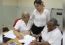 Rostros del Banco de Crédito y Comercio en Cienfuegos Cada 13 de octubre, Cuba celebra el Día del Trabajador Bancario en conmemoración a la nacionalización de la banca en 1960, un hito que marcó el control soberano sobre los recursos financieros del país.