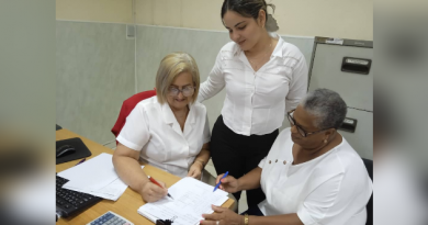Rostros del Banco de Crédito y Comercio en Cienfuegos Cada 13 de octubre, Cuba celebra el Día del Trabajador Bancario en conmemoración a la nacionalización de la banca en 1960, un hito que marcó el control soberano sobre los recursos financieros del país.